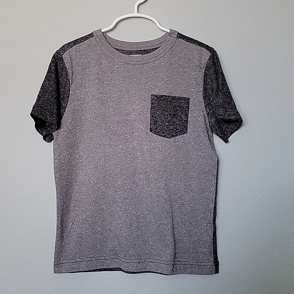 Gymboree small 5-6 gray colorblock tee